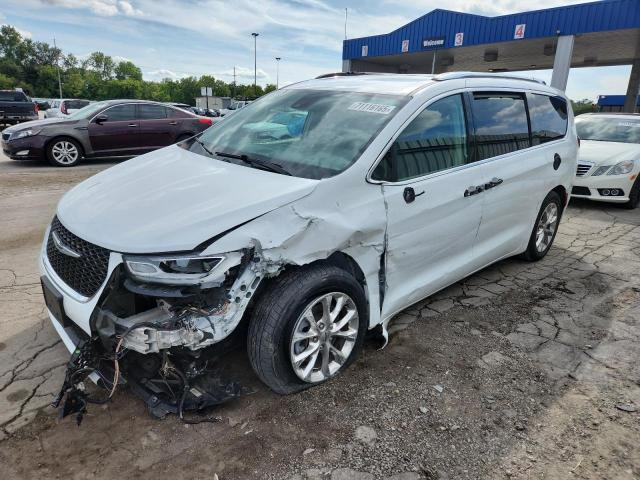  Salvage Chrysler Pacifica