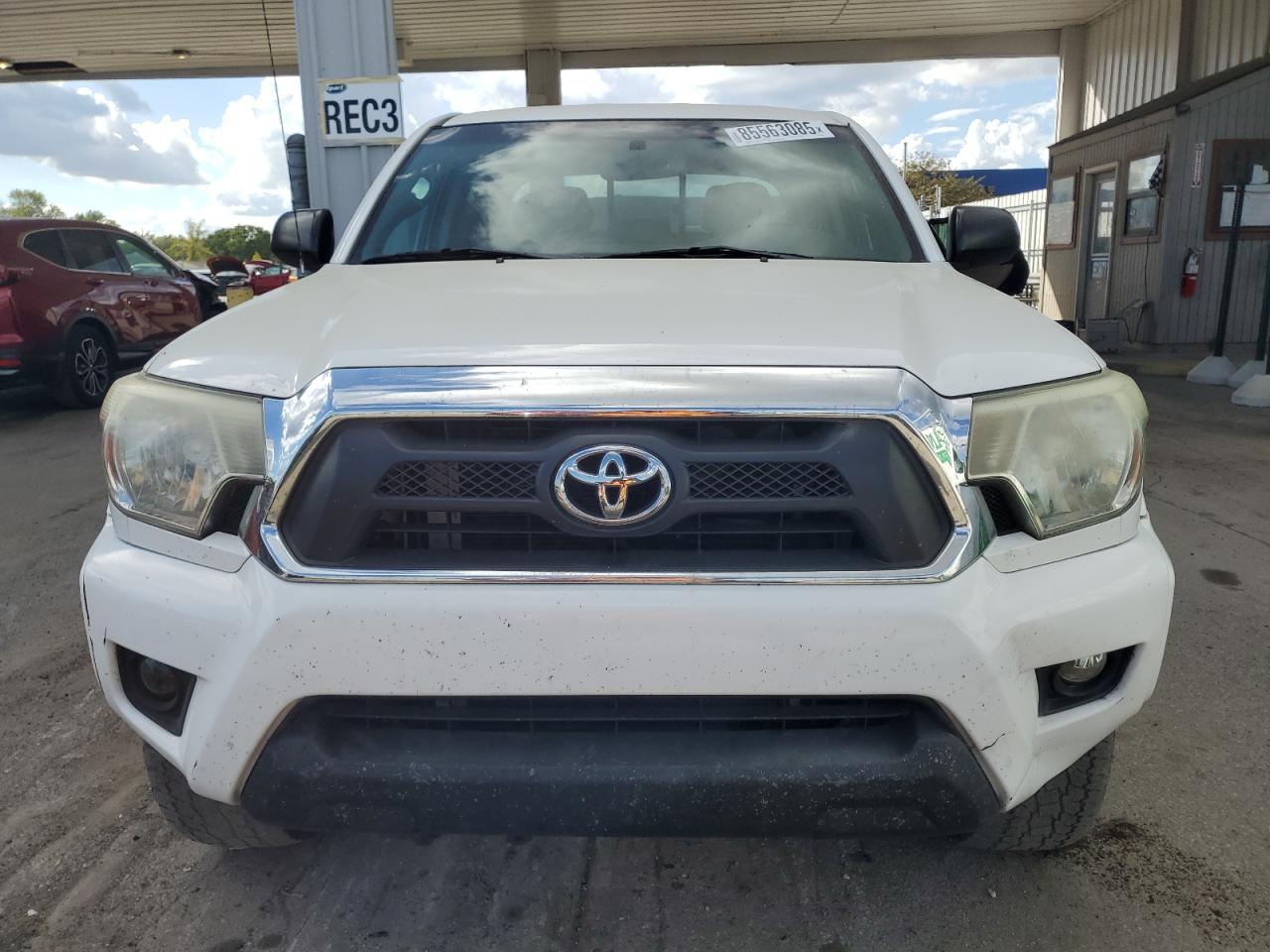 Toyota Tacoma Double Cab Image 3