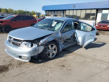  Salvage Dodge Avenger
