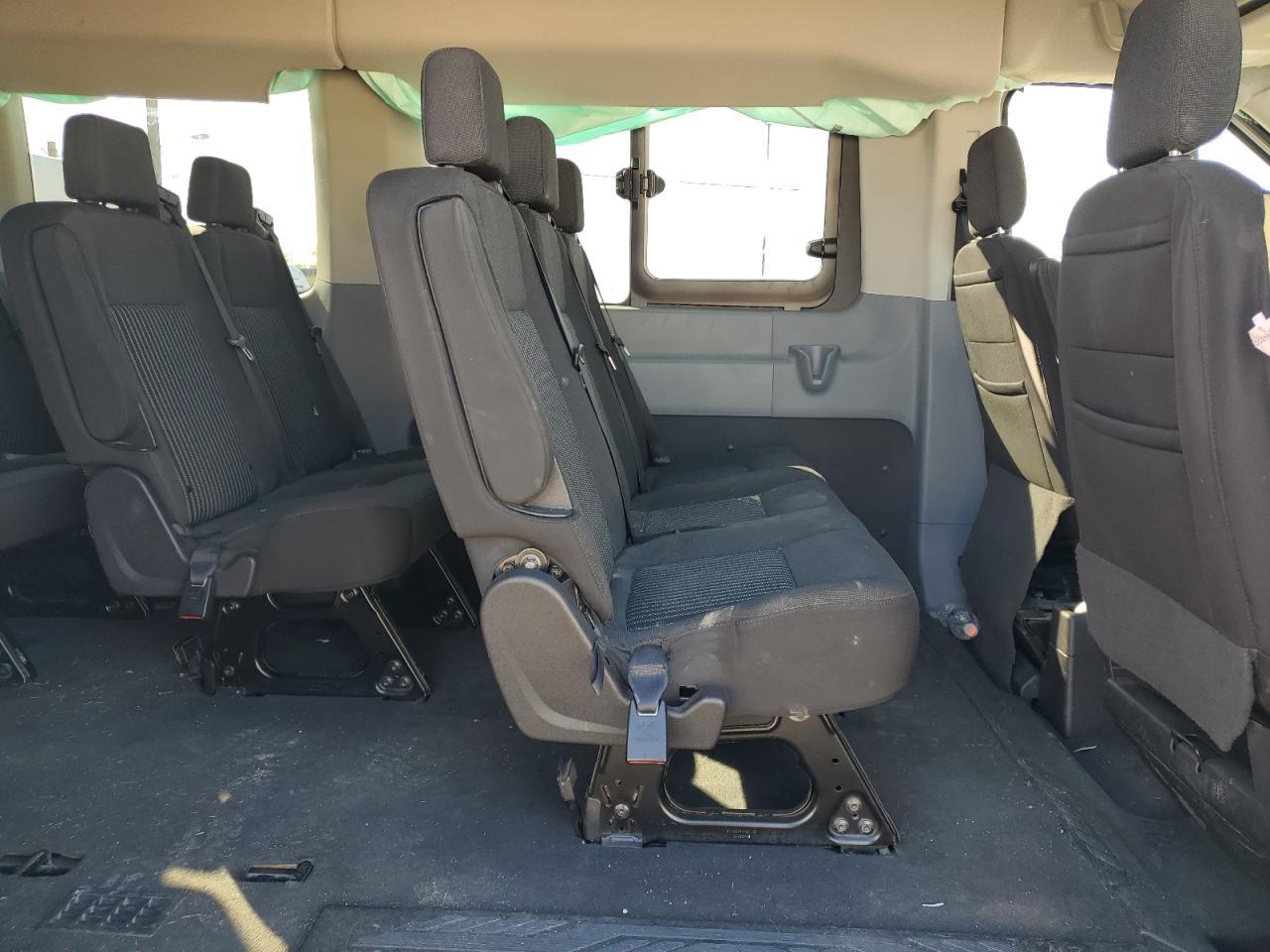 Ford Transit T-350 Image 6