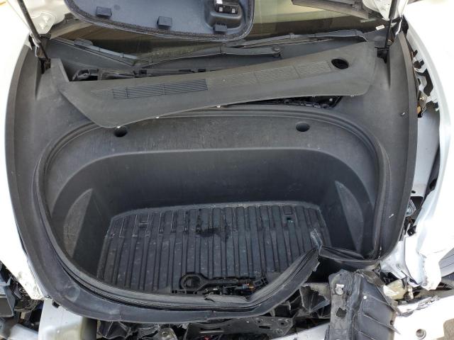 Tesla Model 3 Image 10