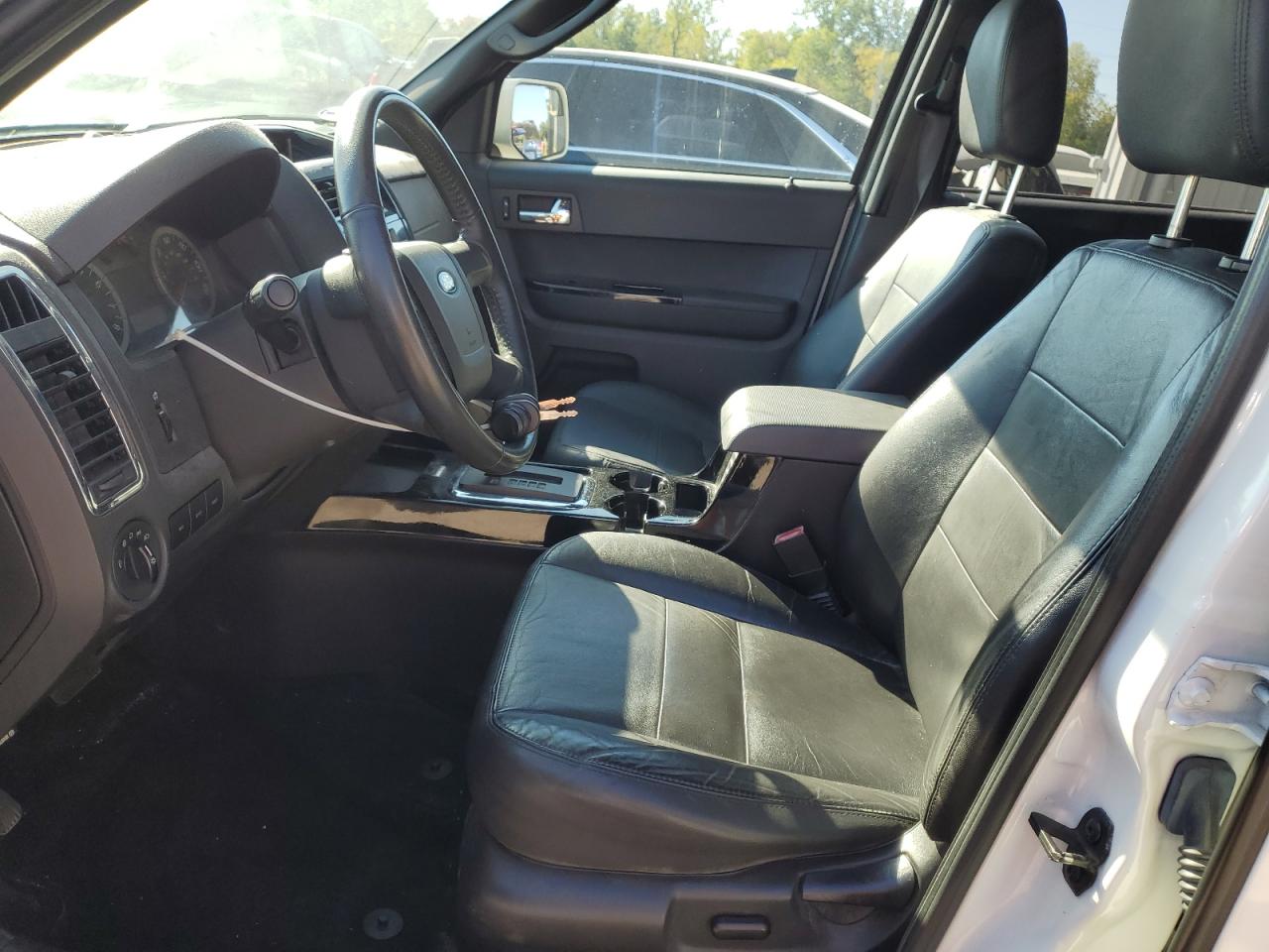 Ford Escape Limited Image 7