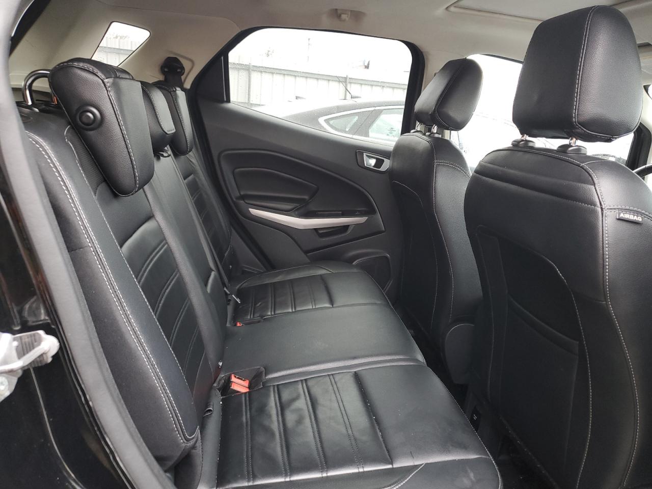 Ford EcoSport Titanium Image 2