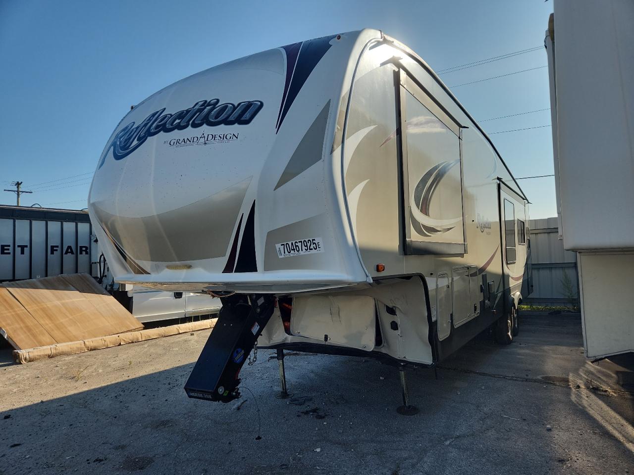 Trlr Reflection Image 5