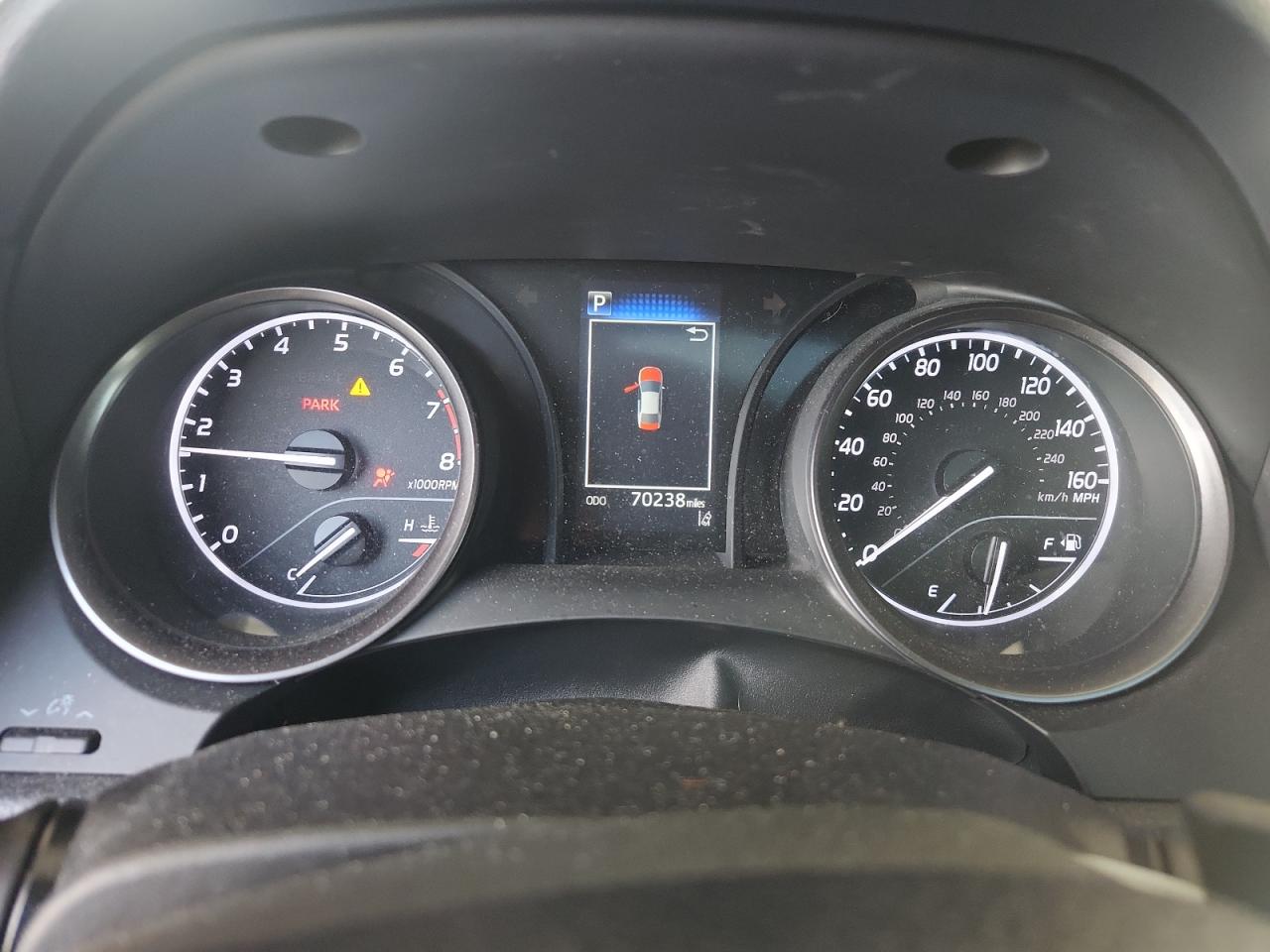 Toyota Camry Se Image 8