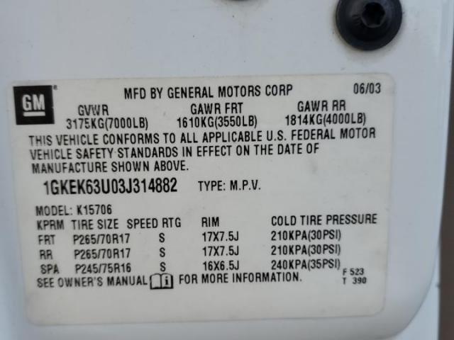 GMC Yukon Denali Image 12