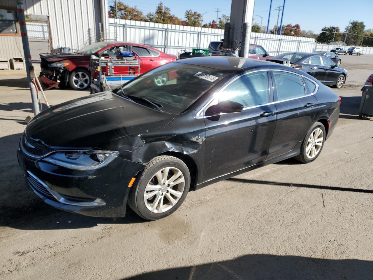 Chrysler 200 Limited Image 1
