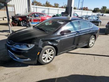  Salvage Chrysler 200