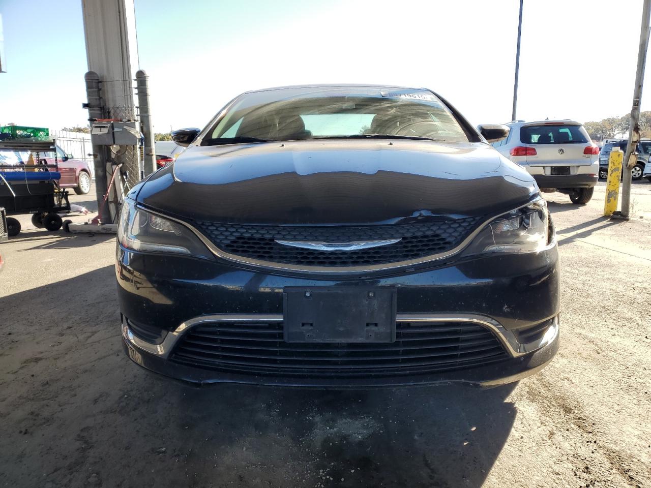 Chrysler 200 Limited Image 6