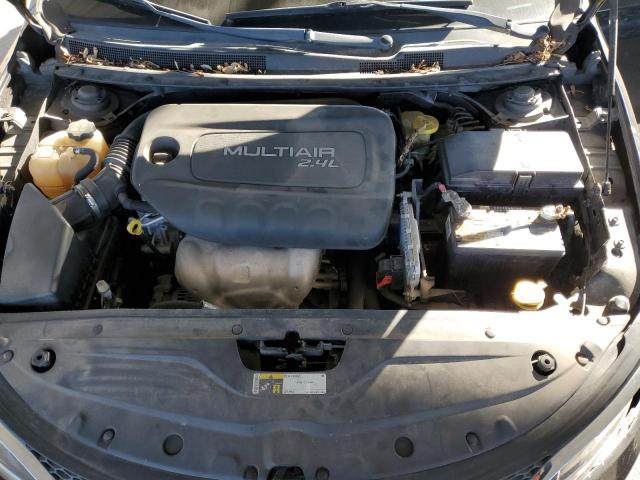 Chrysler 200 Limited Image 10