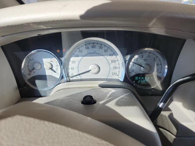 Chrysler Aspen Limited Image 14