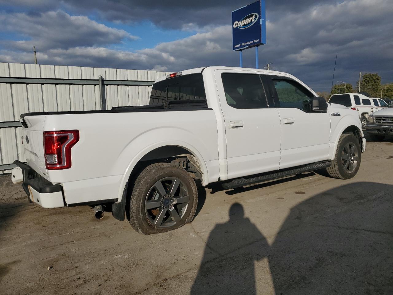 Ford F-150 Supercrew Image 5
