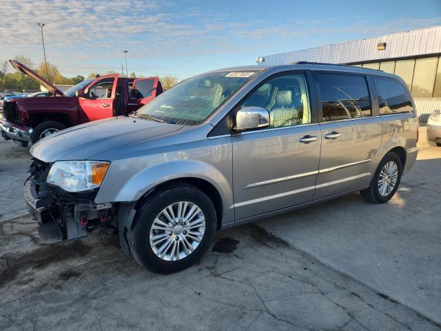  Salvage Chrysler Minivan