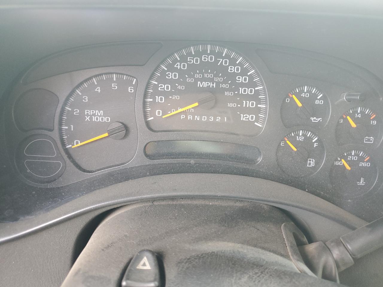 Chevrolet Silverado K1500 Classic Image 3