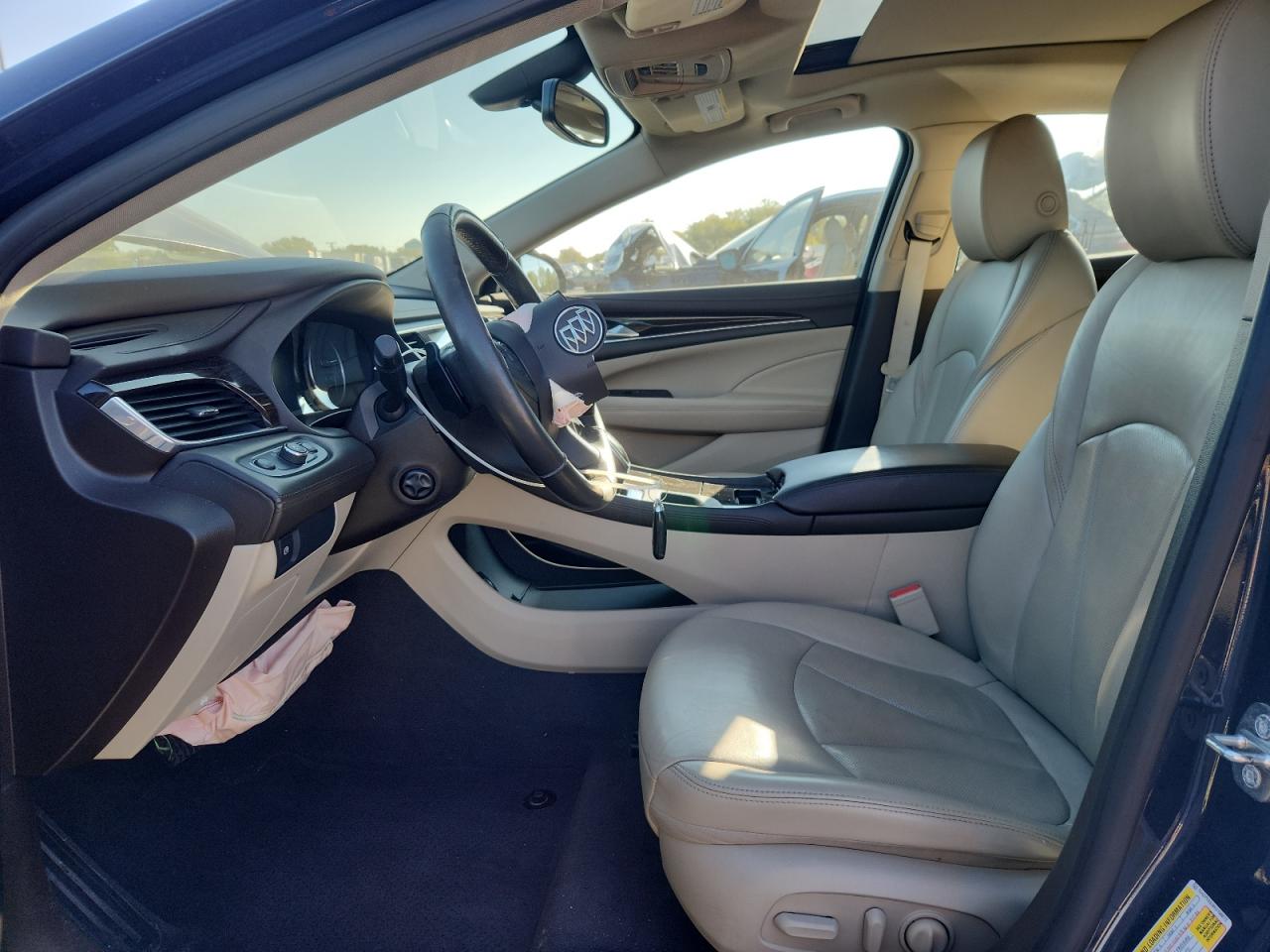 Buick LaCrosse Essence Image 8