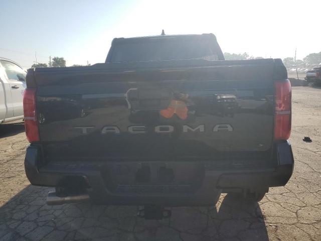 Toyota Tacoma Double Cab Image 4