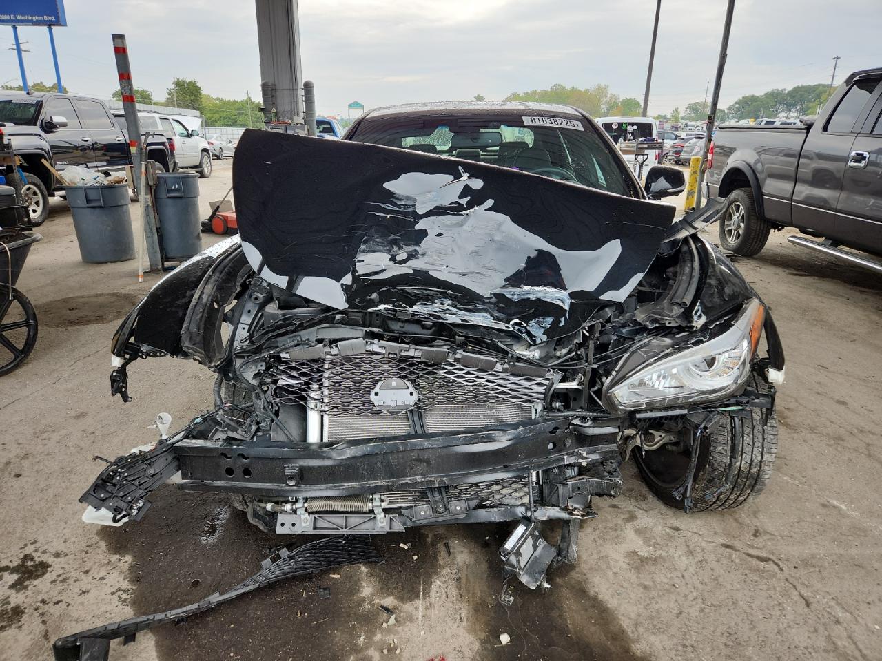 INFINITI Q70 3.7 Luxe Image 2