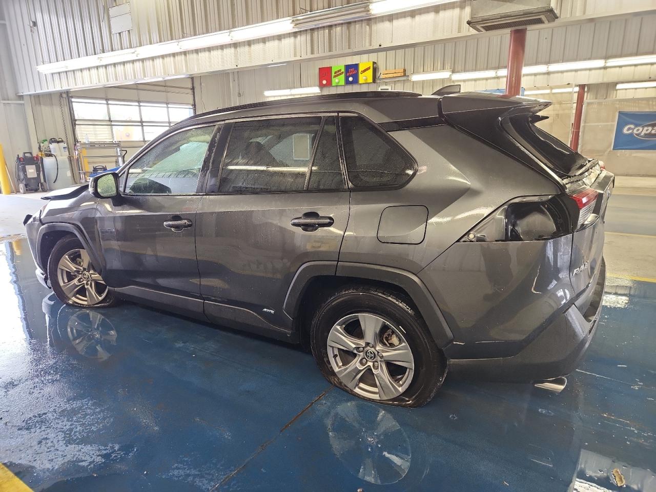 Toyota RAV4 Xle Image 10