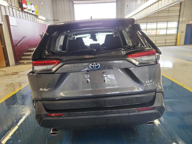 Toyota RAV4 Xle Image 3