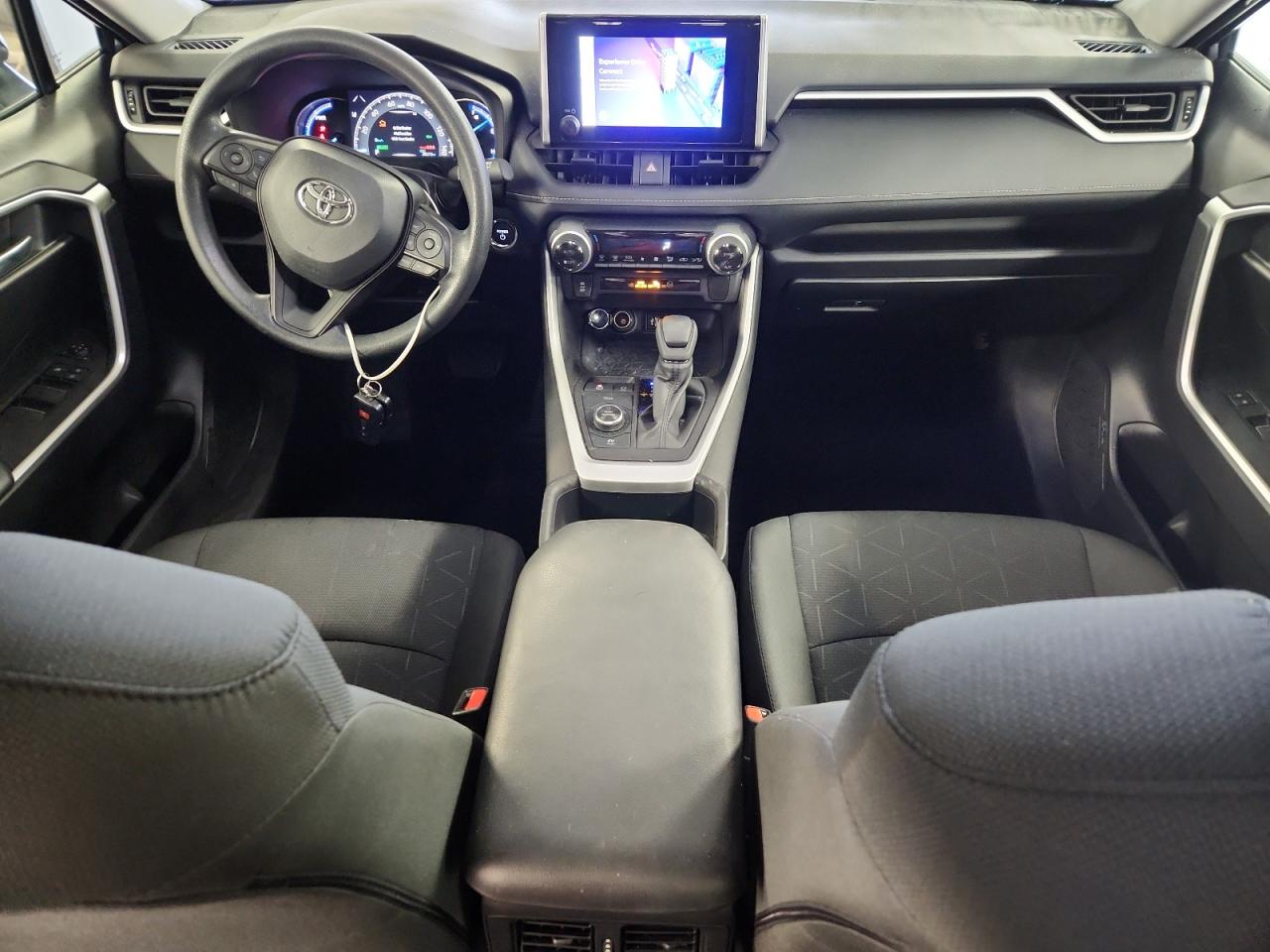 Toyota RAV4 Xle Image 11