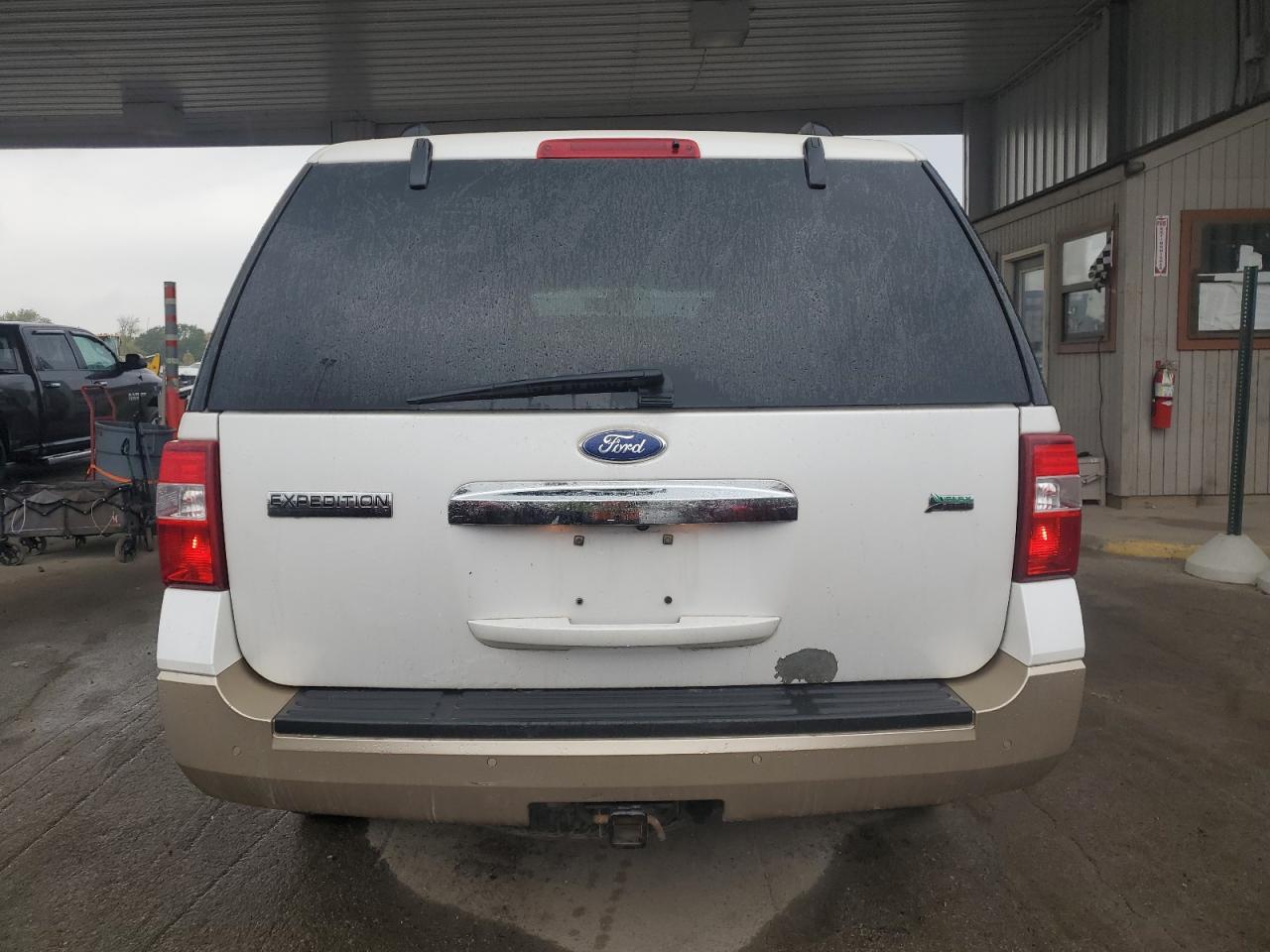 Ford Expedition Xlt Image 4