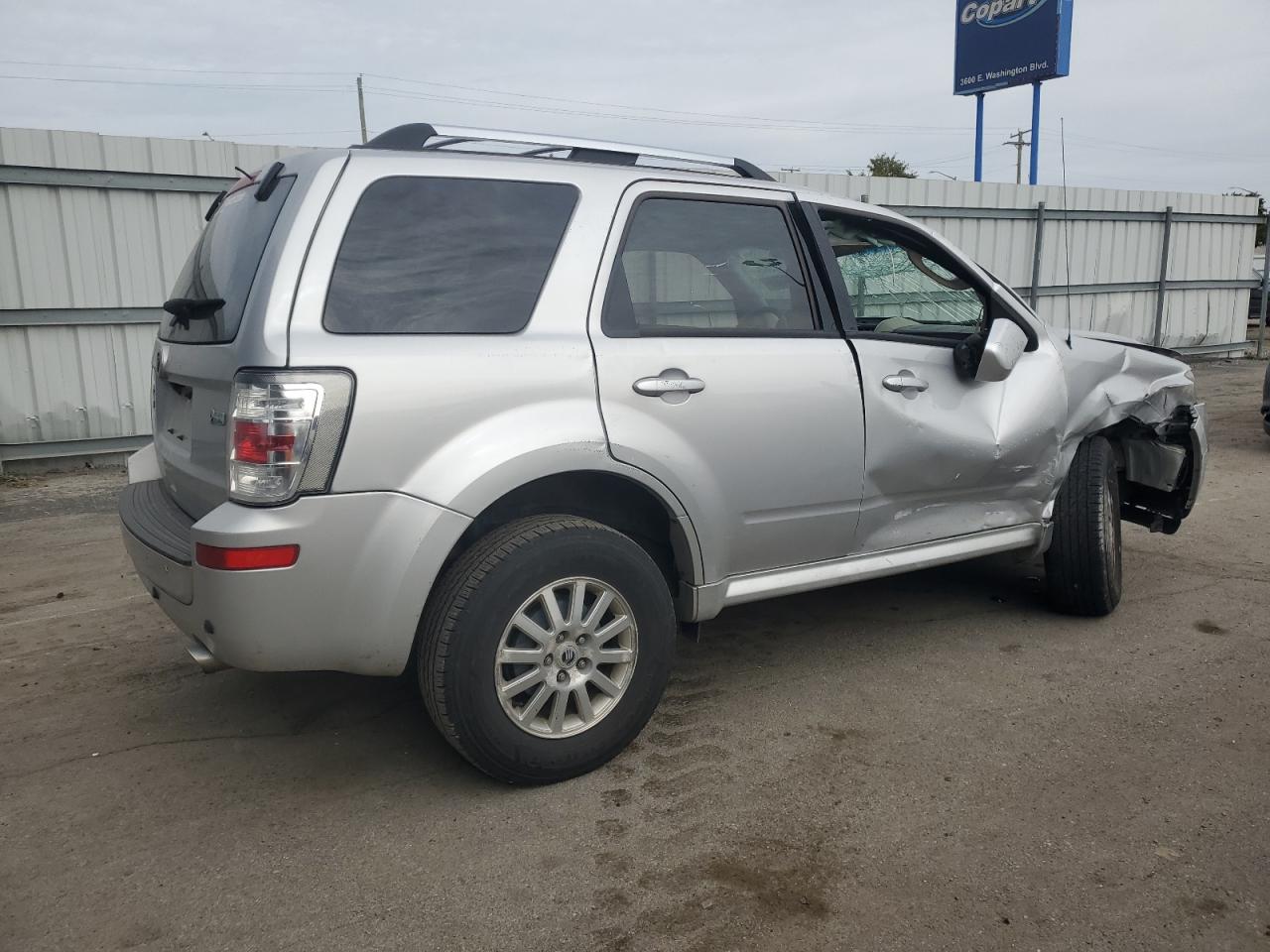 Mercury Mariner Premier Image 9