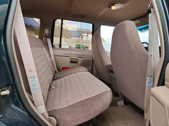 Ford Explorer Image 9