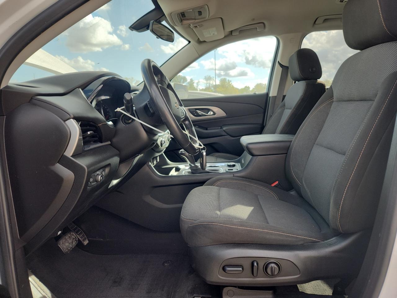 Chevrolet Traverse Lt Image 3