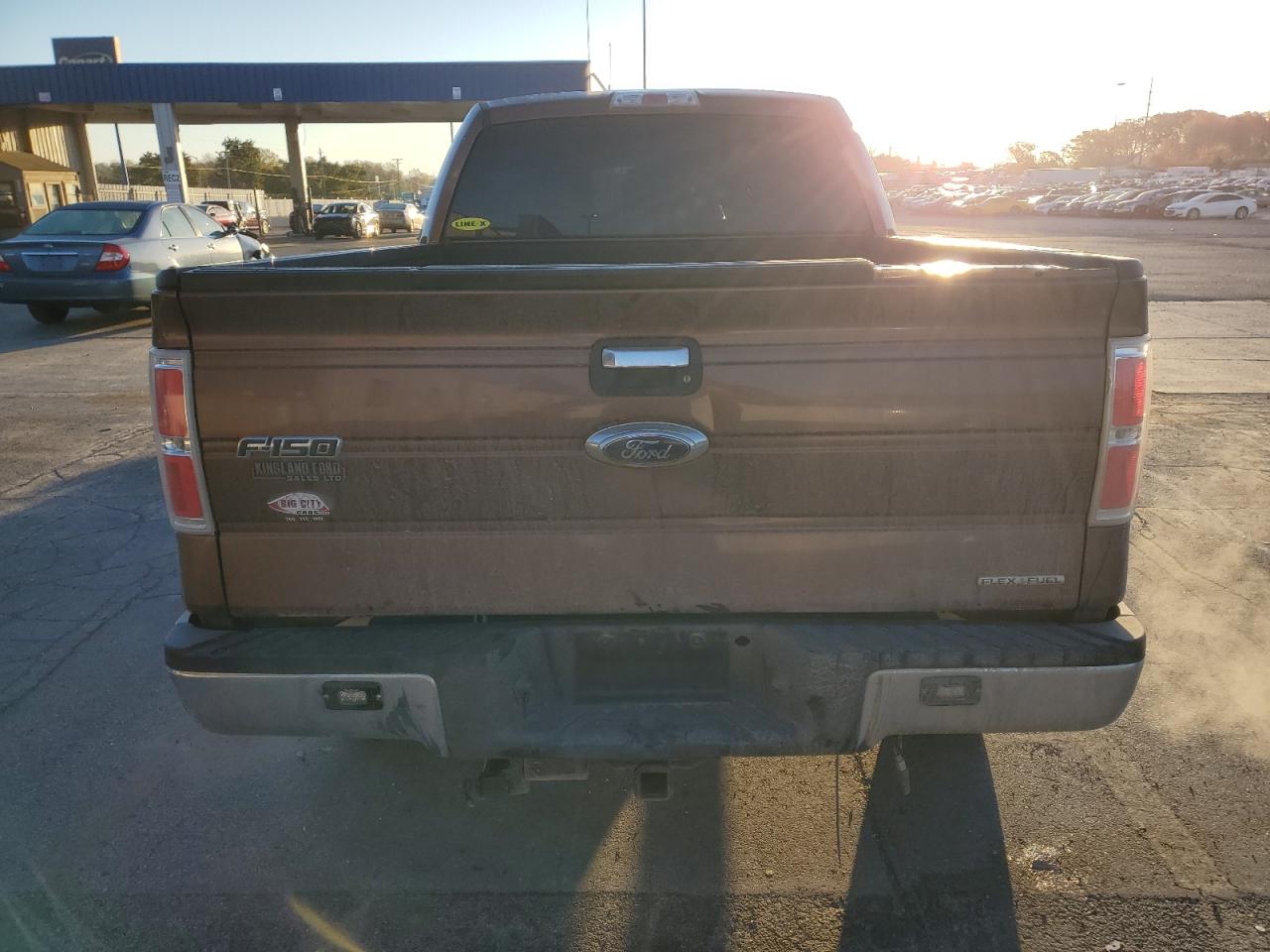 Ford F-150 Supercrew Image 6