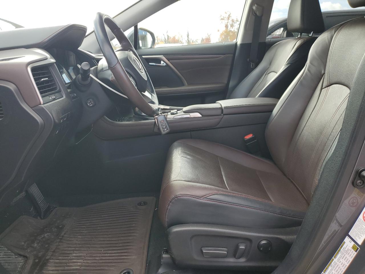 Lexus RX 350 Base Image 10