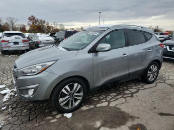  Salvage Hyundai TUCSON