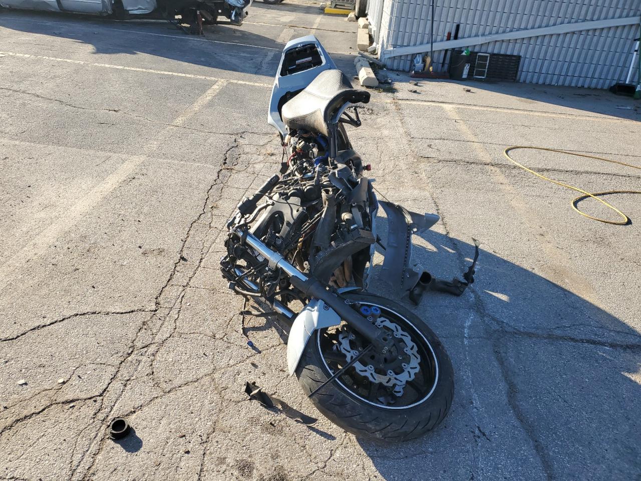 Yamaha Yzf L Image 3