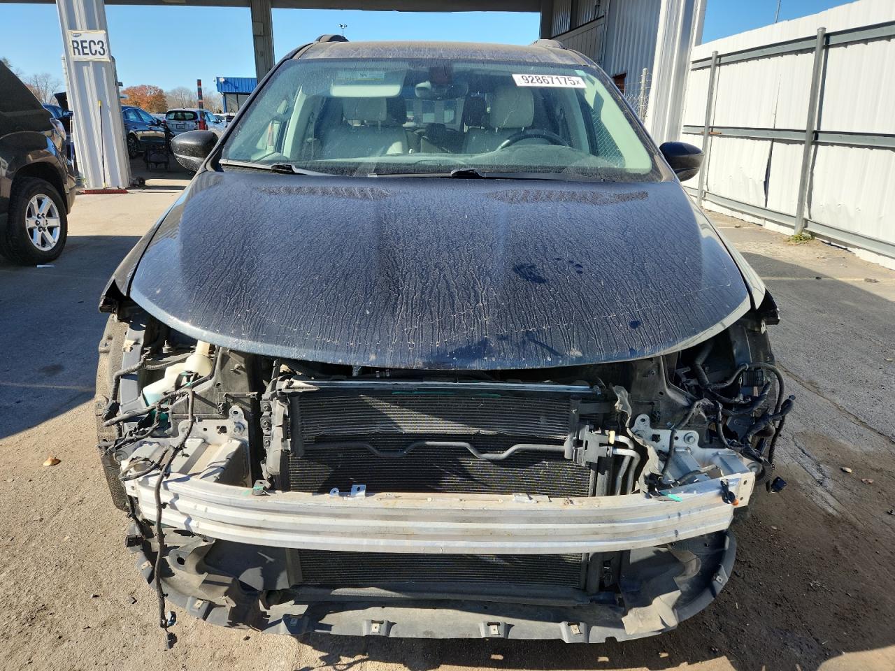 Chrysler Pacifica Touring L Image 10