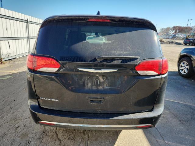 Chrysler Pacifica Touring L Image 9