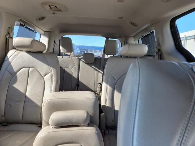 Chrysler Pacifica Touring L Image 12