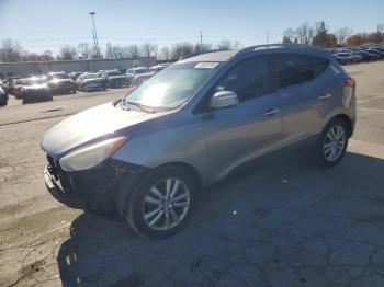  Salvage Hyundai TUCSON