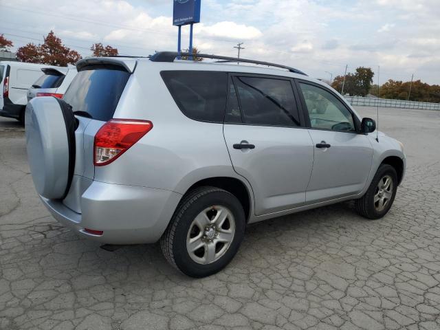 Toyota RAV4 Image 2