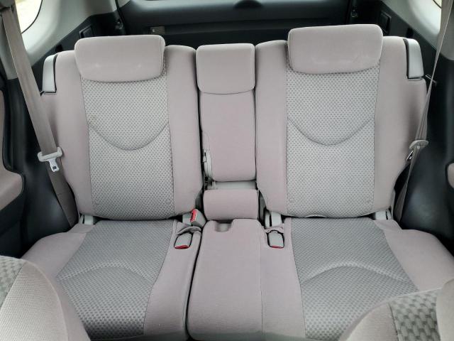 Toyota RAV4 Image 9