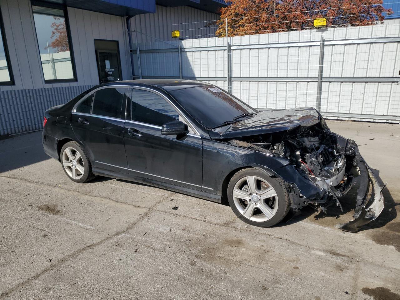 Mercedes-Benz C-Class 300 4matic Image 12