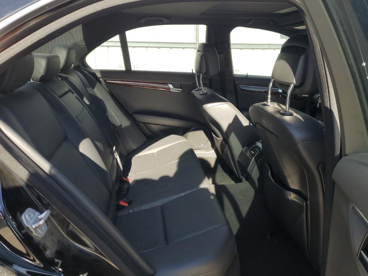 Mercedes-Benz C-Class 300 4matic Image 4