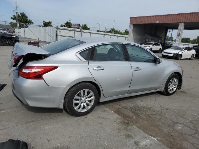 Nissan Altima 2.5 Image 3