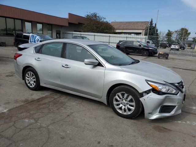 Nissan Altima 2.5 Image 4