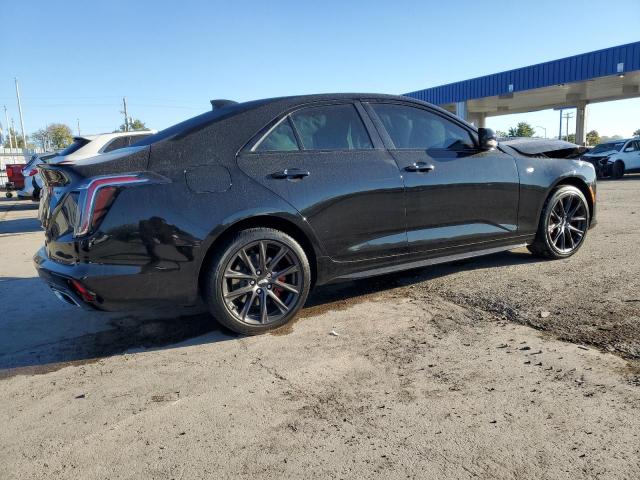 Cadillac CT4 Sport Image 11