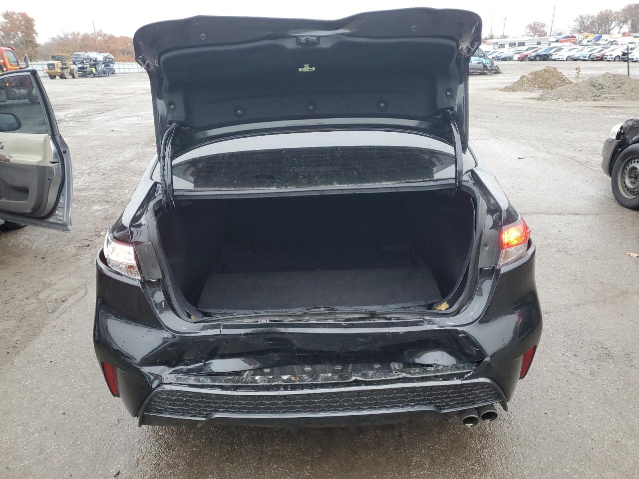 Toyota Corolla Se Image 5