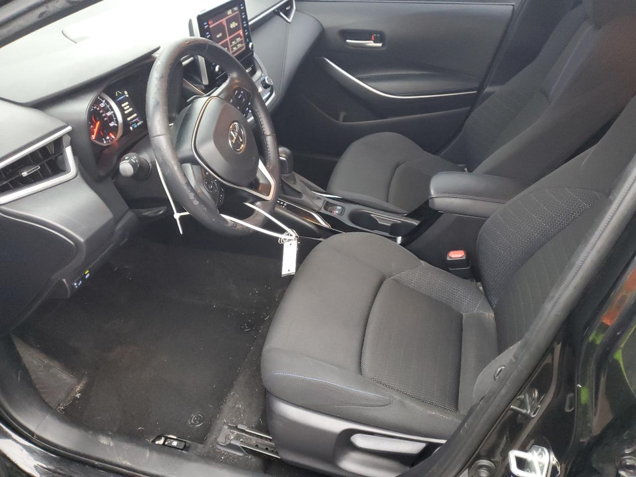 Toyota Corolla Se Image 7