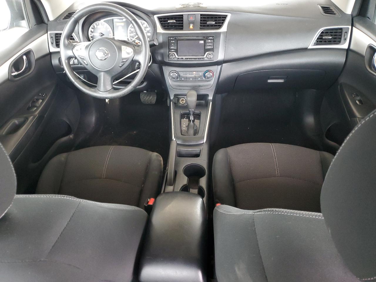 Nissan Sentra S Image 12