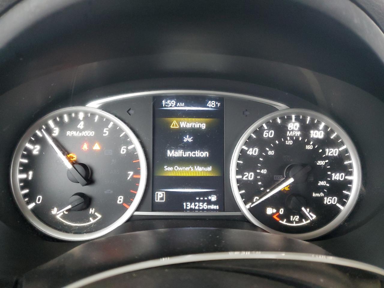 Nissan Sentra S Image 8