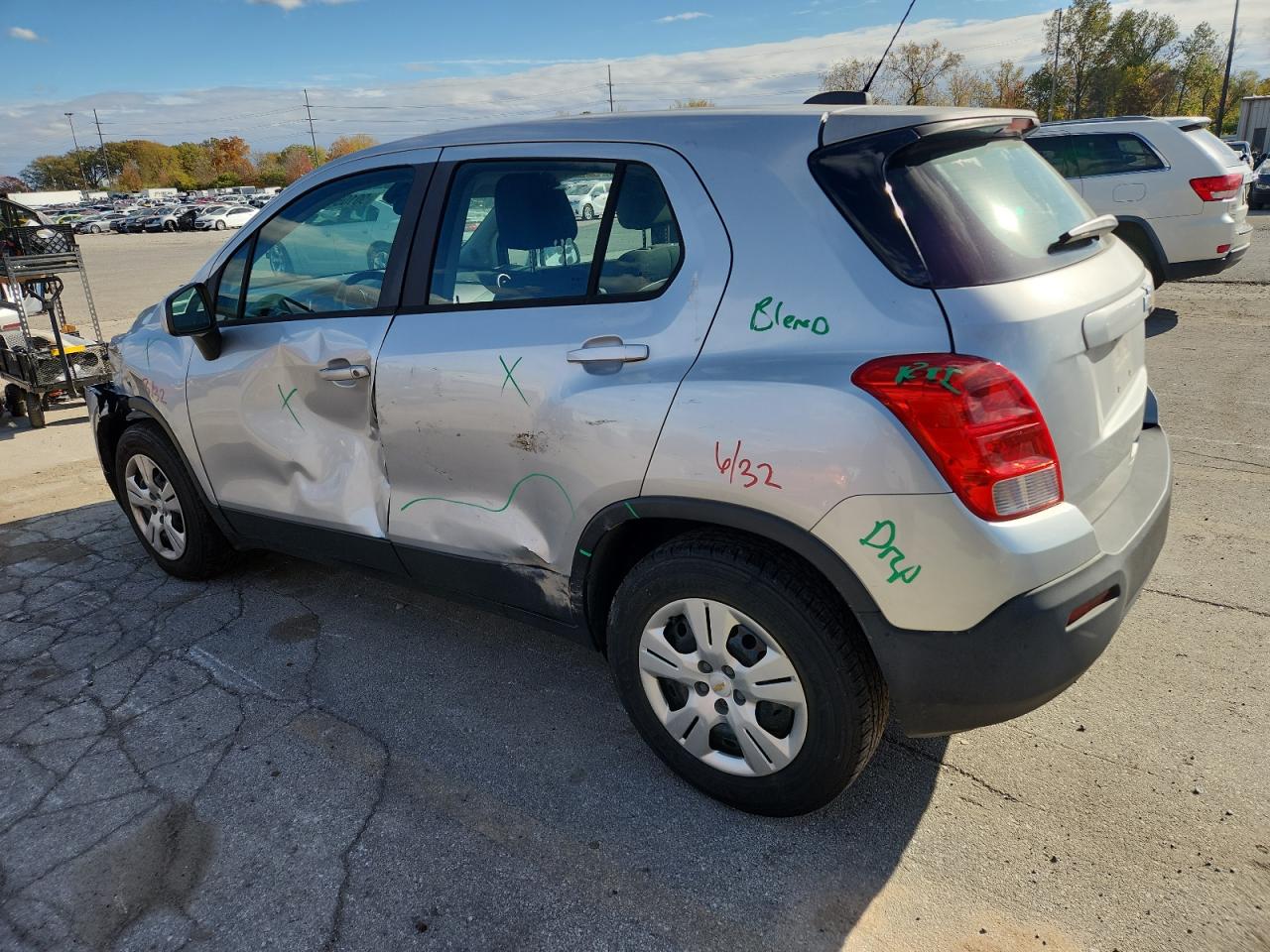 Chevrolet Trax Ls Image 13