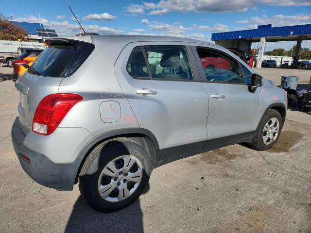 Chevrolet Trax Ls Image 3