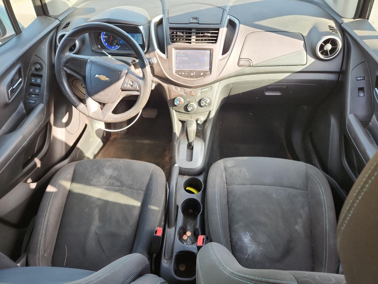 Chevrolet Trax Ls Image 8